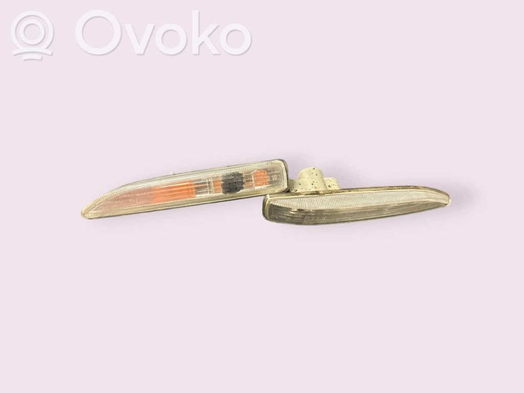 BMW 7 E65 E66 Front fender indicator light 