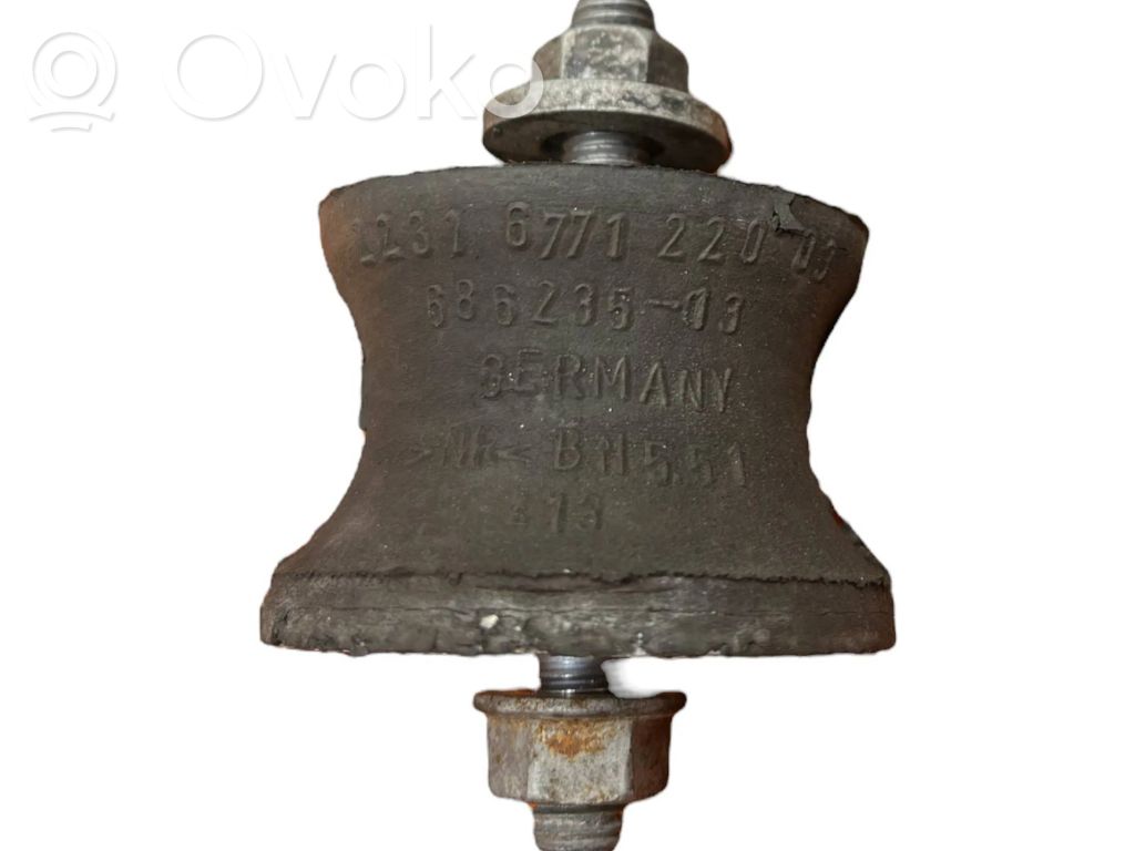 Coussinet de boîte de vitesses   6771220,686235