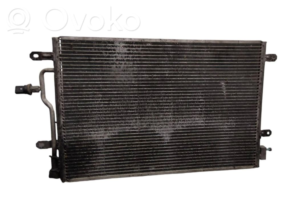 Audi A4 S4 B6 8E 8H Radiatore di raffreddamento A/C (condensatore) 