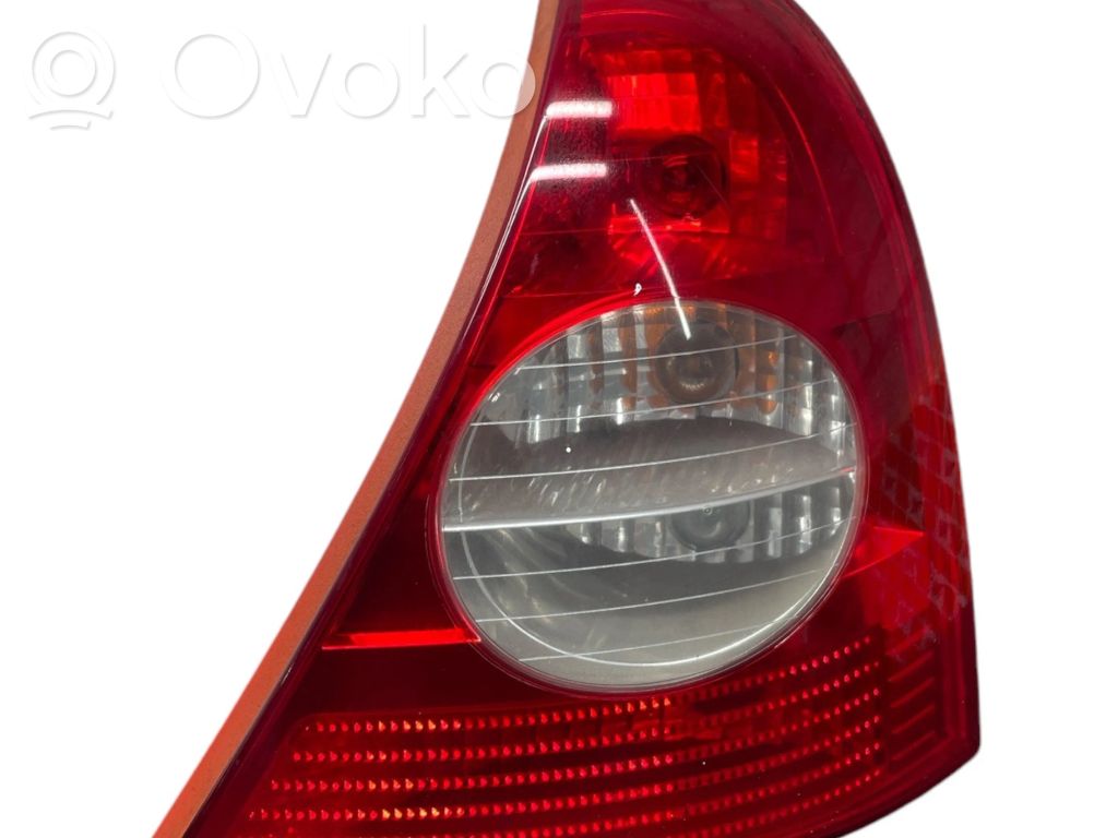 Renault Clio II Feux arrière / postérieurs 