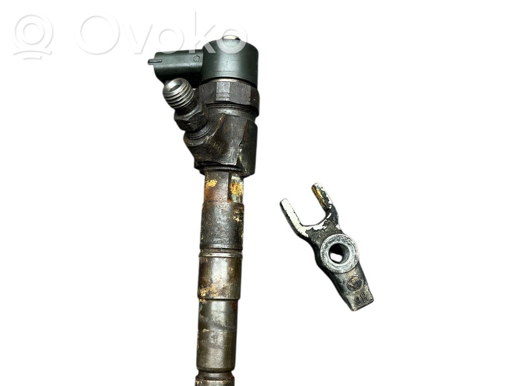 Inyector de combustible   0445110
