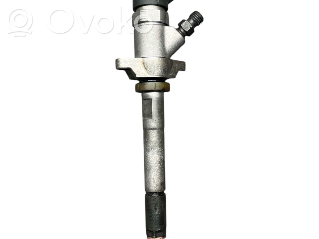Volvo S40 Fuel injector 