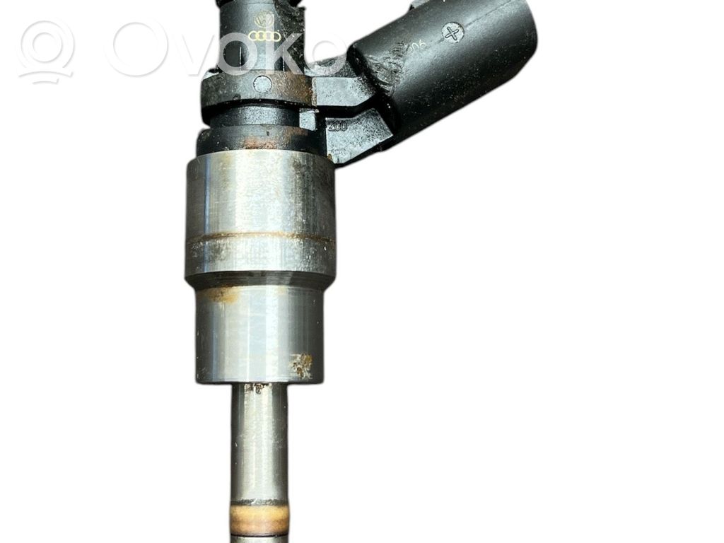 Volkswagen PASSAT B6 Fuel injector 