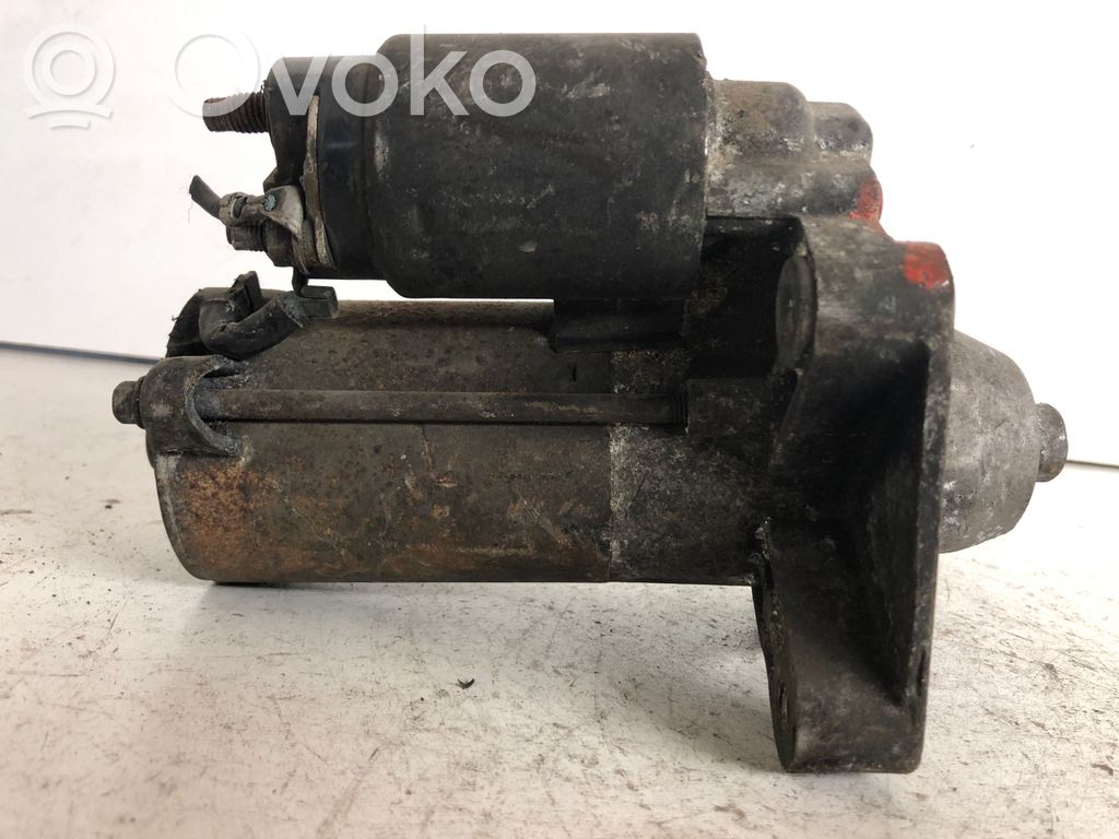 Motor de arranque   Y60118400B,6129CI