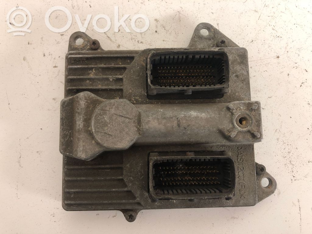 Opel Zafira B Engine control unit/module 