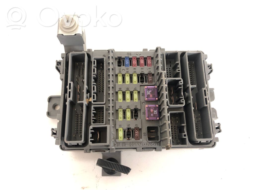 Honda Accord Fuse module 