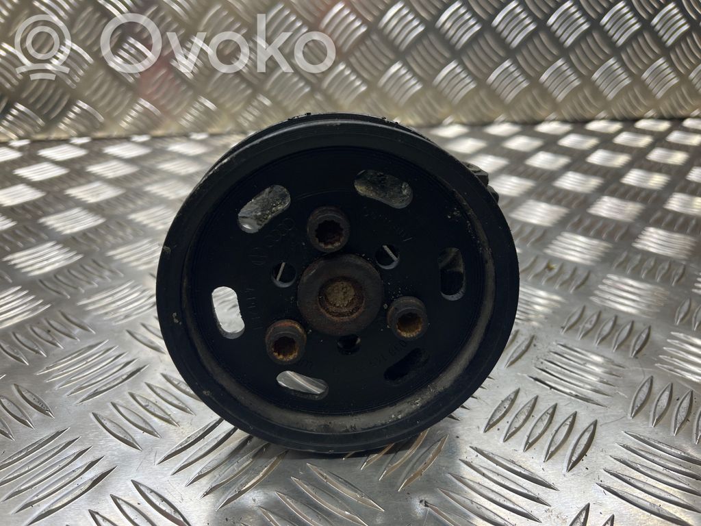 Seat Exeo (3R) Ohjaustehostimen pumppu 