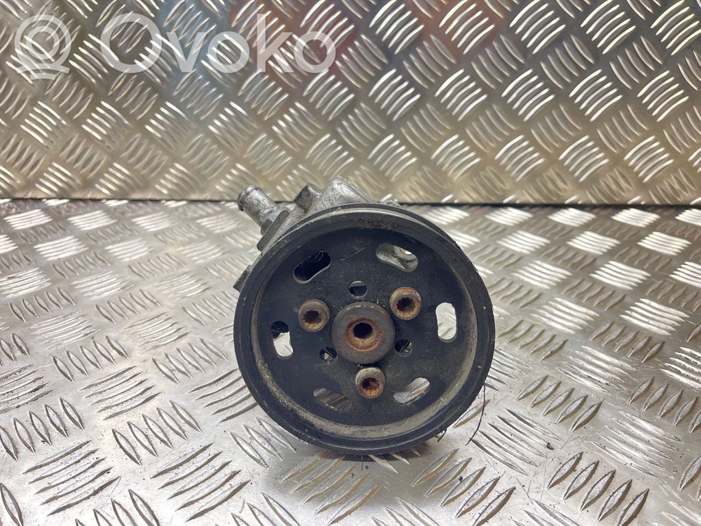 Seat Exeo (3R) Ohjaustehostimen pumppu 