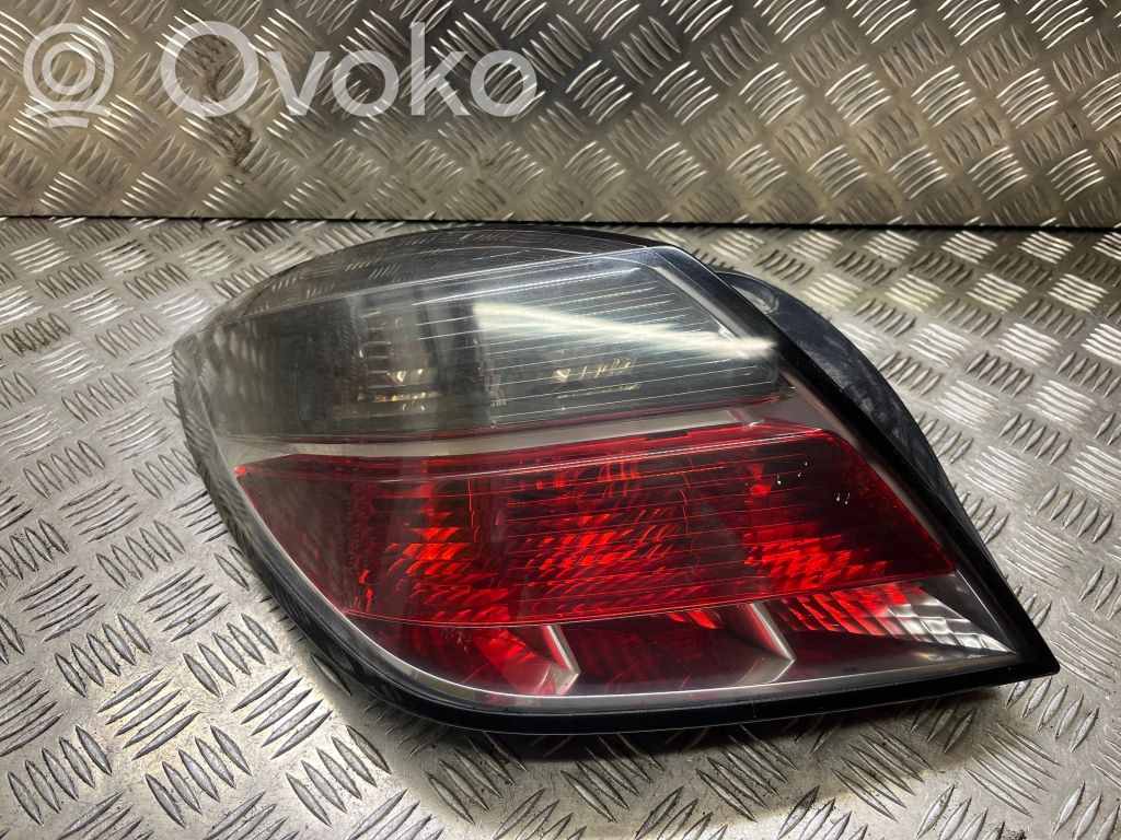 Opel Astra H Galinis žibintas kėbule 