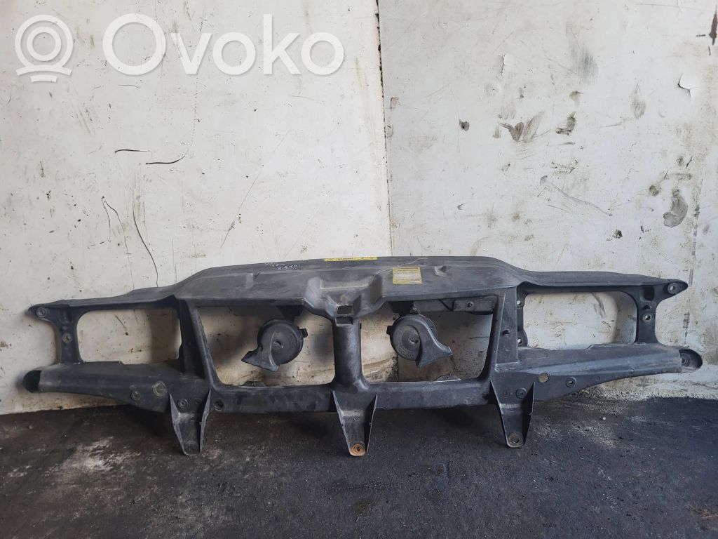Volvo S70  V70  V70 XC Панель радиаторов 