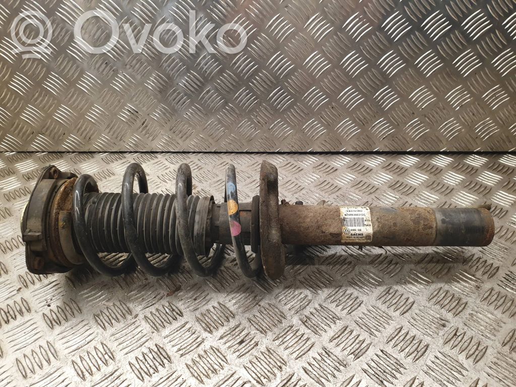 Volkswagen Golf V Amortiguador delantero con muelle espiral 