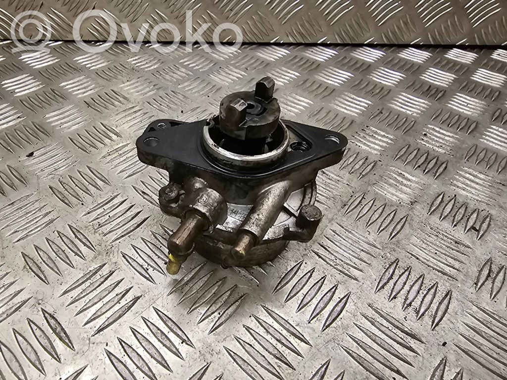 Opel Meriva A Vacuum pump 