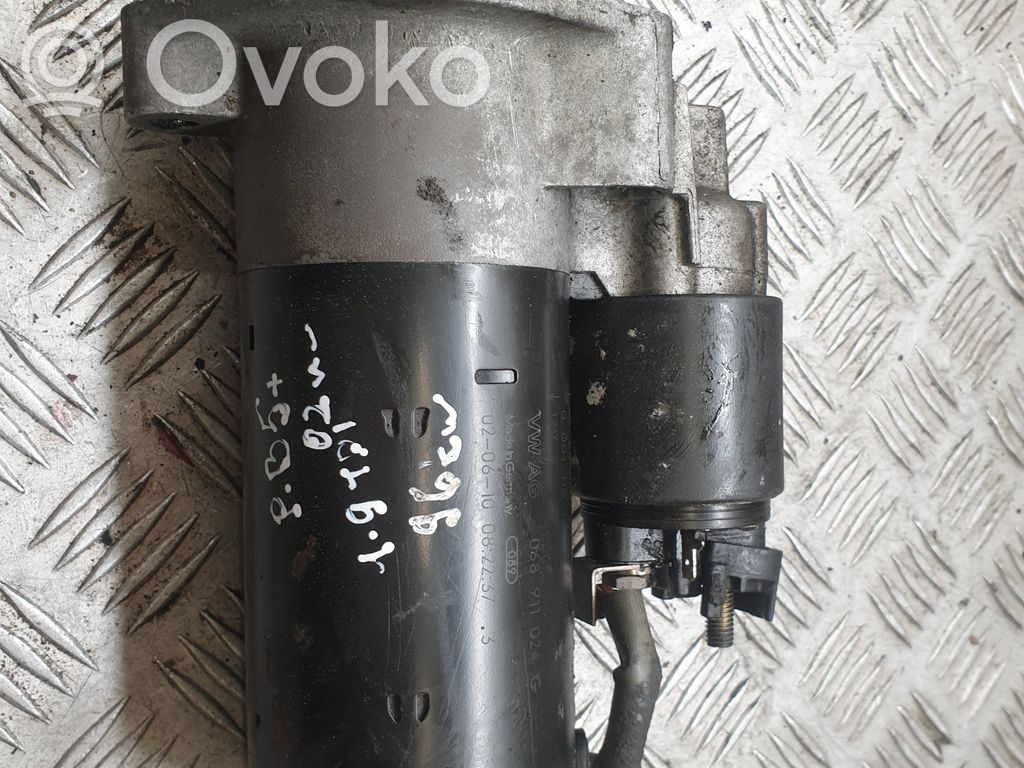 Volkswagen PASSAT B5.5 Starter motor 
