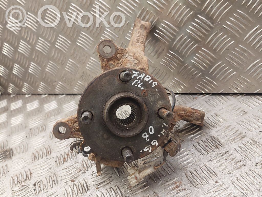 Toyota Yaris Piasta koła przedniego 