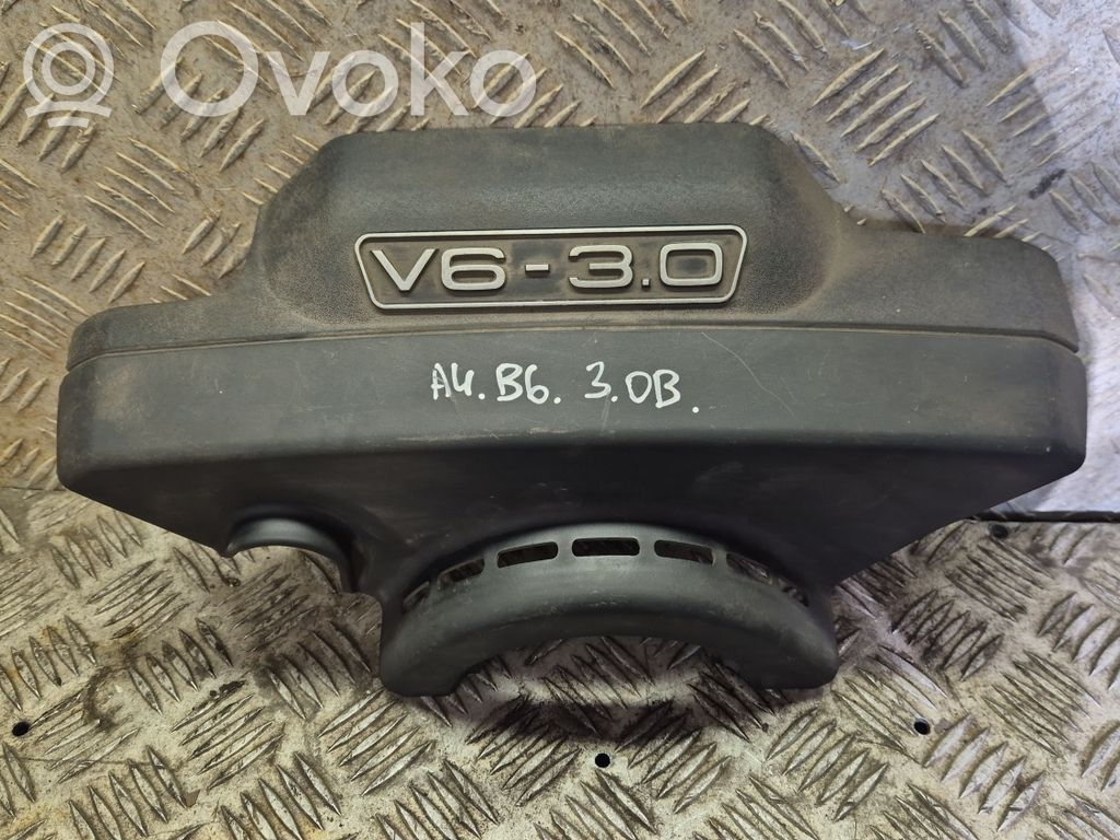 Audi A4 S4 B6 8E 8H Couvercle cache moteur 