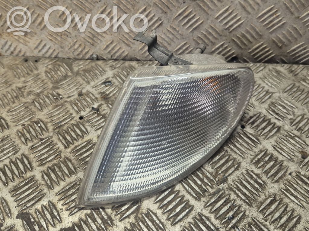 Ford Galaxy Front indicator light 