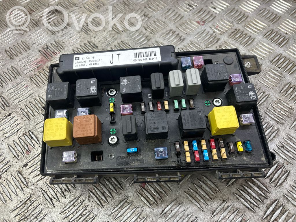 Opel Astra H Módulo de fusible 