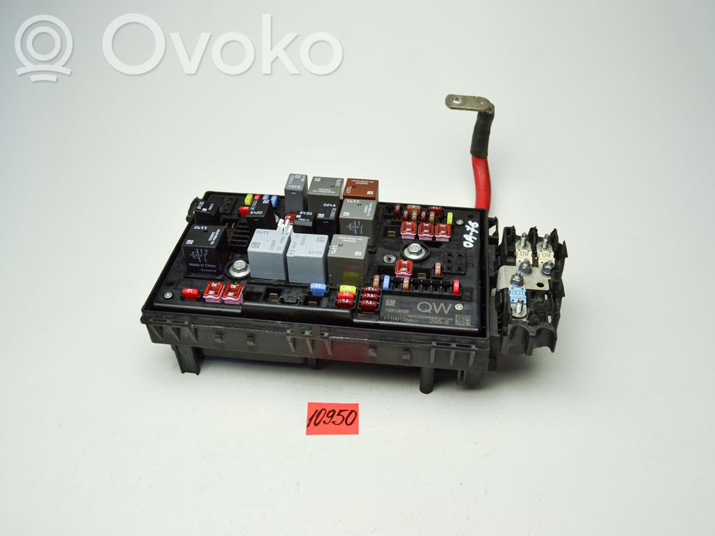 Opel Astra J Drošinātāju kaste (komplekts) 