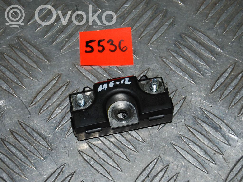Audi A6 S6 C6 4F Aerial antenna filter 