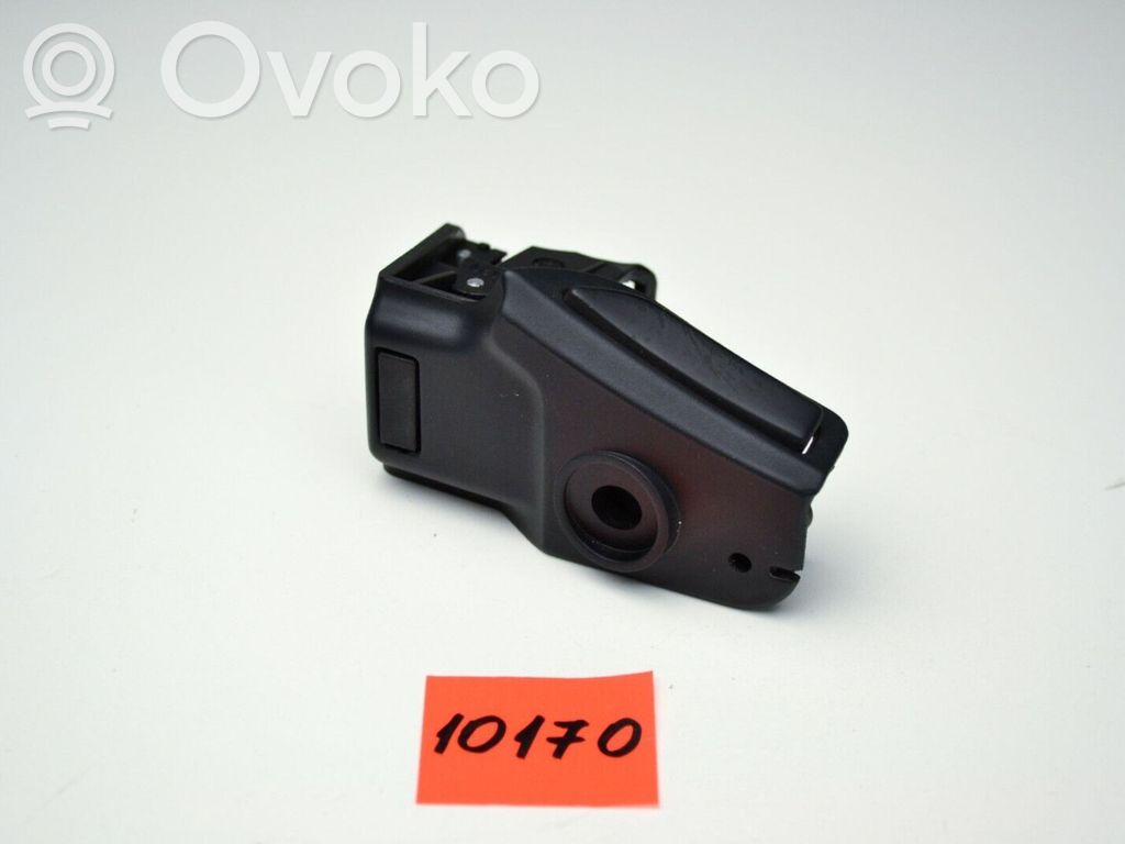 Armrest lock   8376694