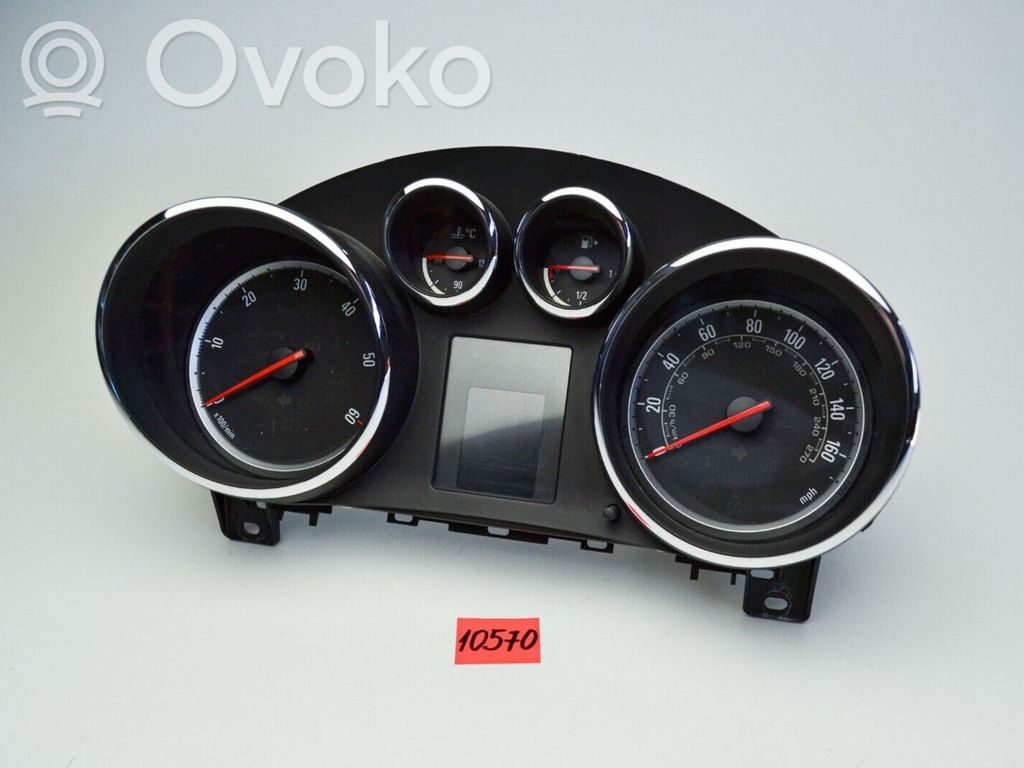 Opel Astra J Speedometer (instrument cluster) 