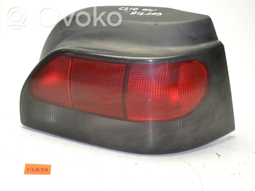 Renault Clio I Rear/tail lights 