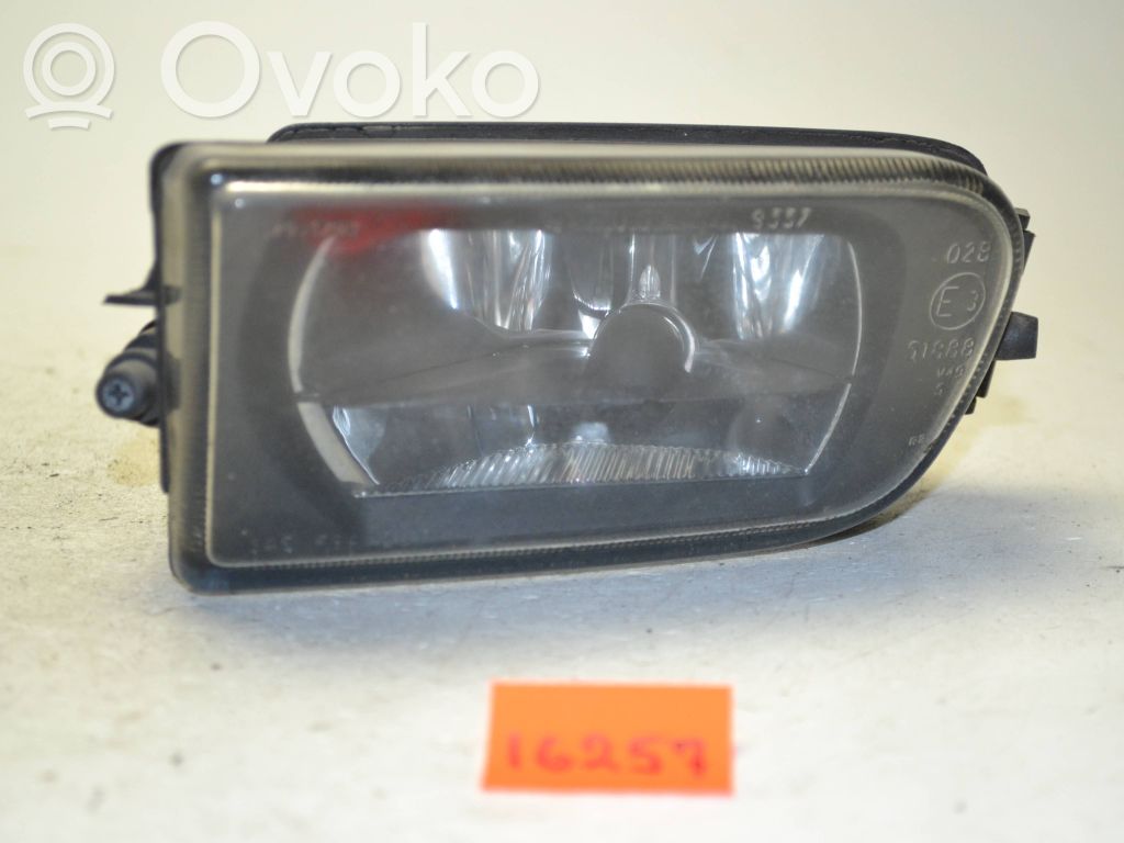 BMW 5 E39 Miglas lukturis priekšā 