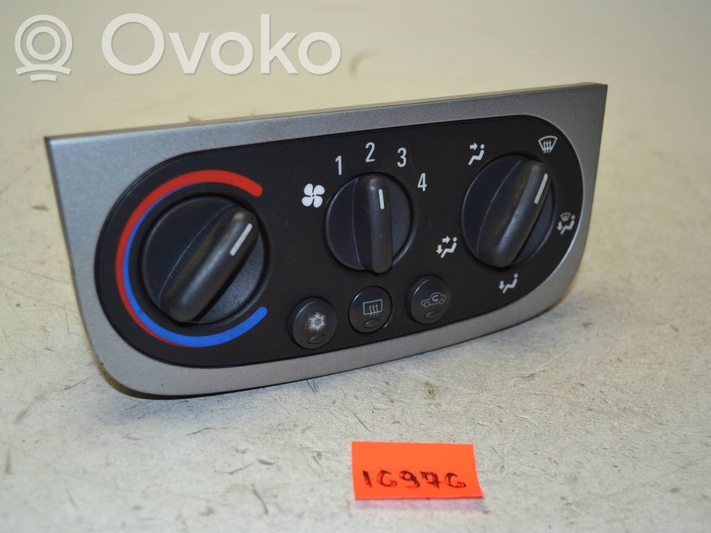 Opel Combo C Climate control unit 