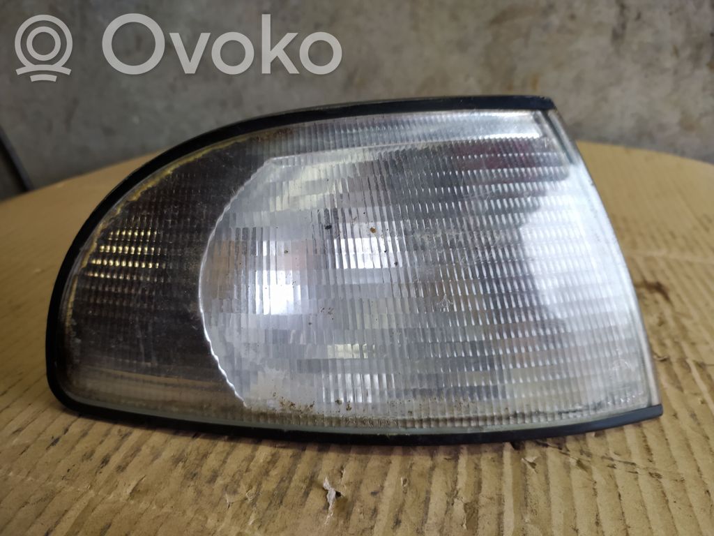 Audi A4 S4 B5 8D Frontblinker 