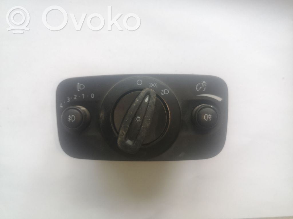 Ford Grand C-MAX Light switch 