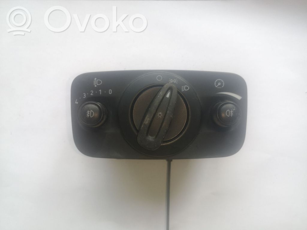 Ford Grand C-MAX Light switch 