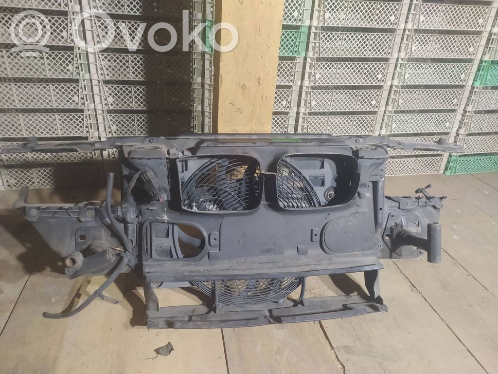 BMW 5 E39 Priekio detalių komplektas 