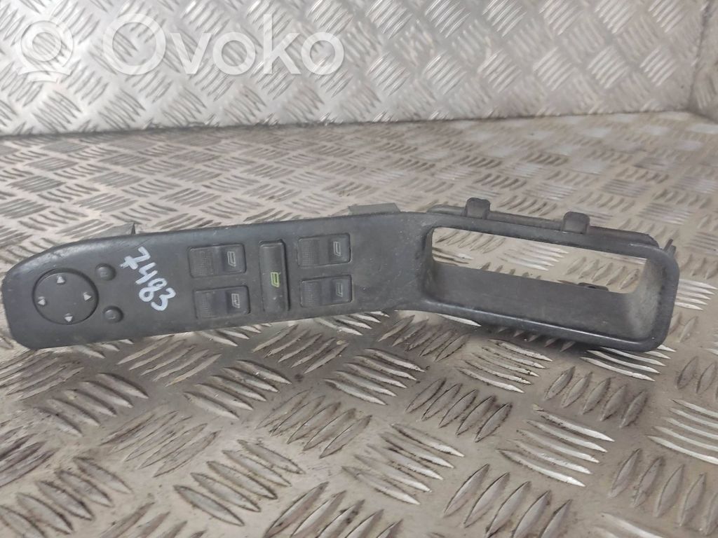 Audi 80 90 B3 Interruptor del elevalunas eléctrico 