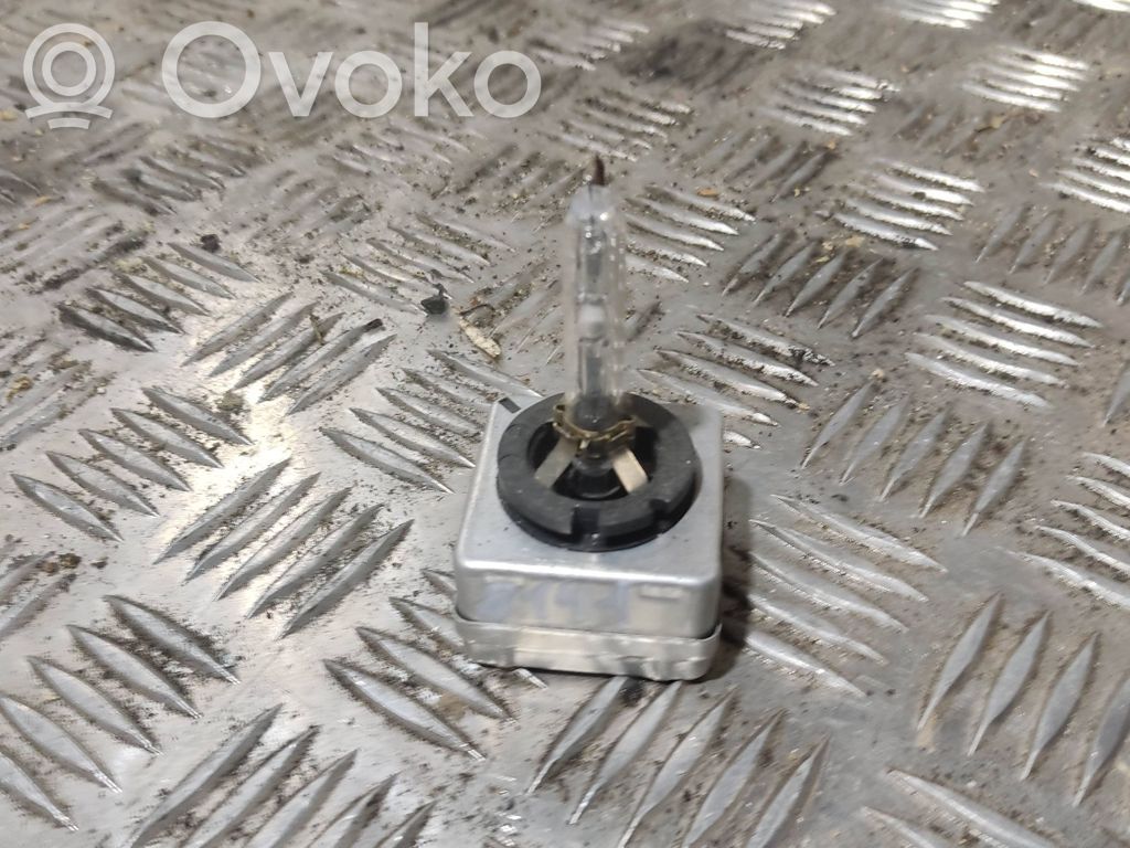 Volkswagen PASSAT B6 Xenon bulb 