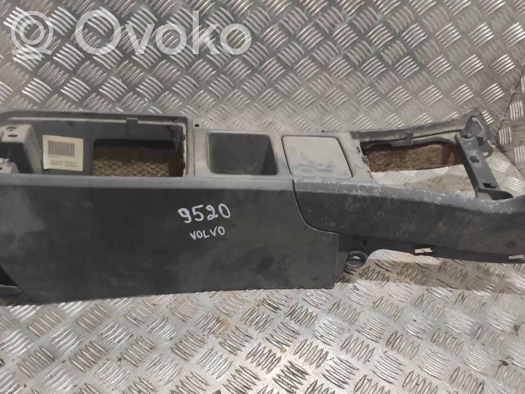 Volvo V70 Center console 