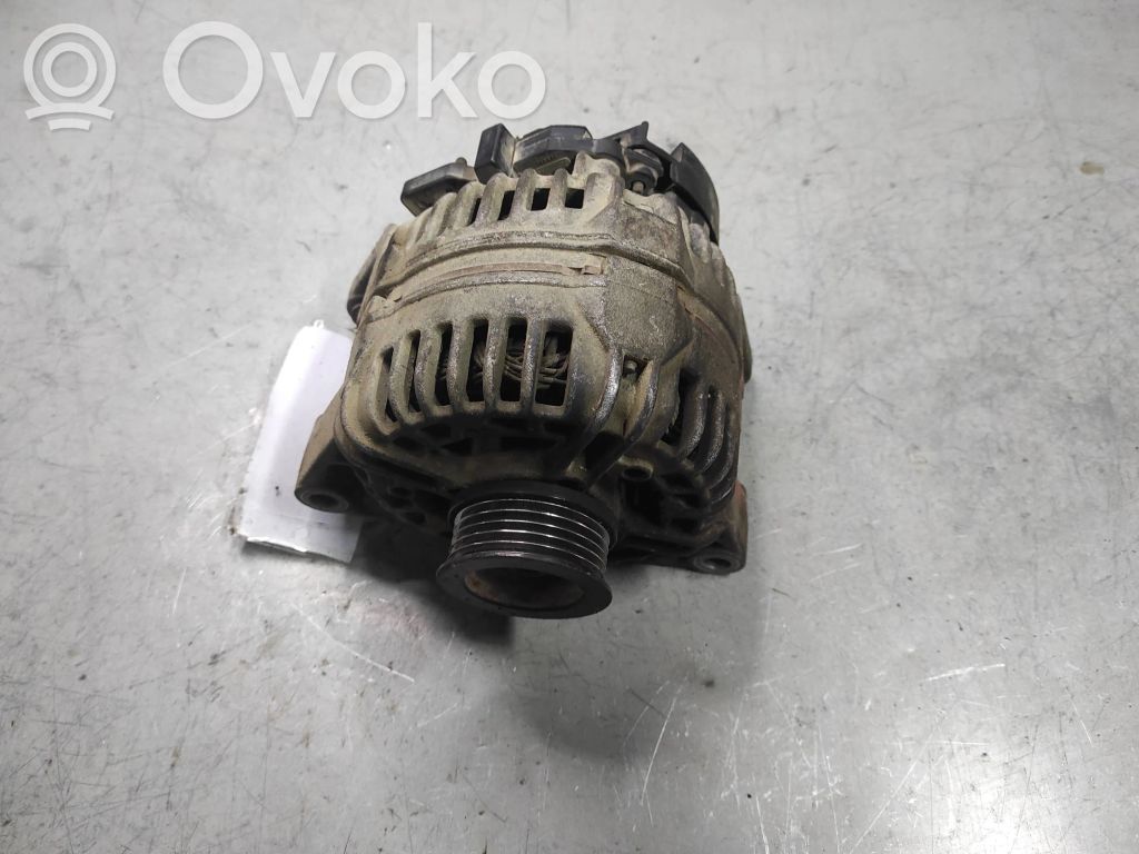 Opel Astra H Alternador 