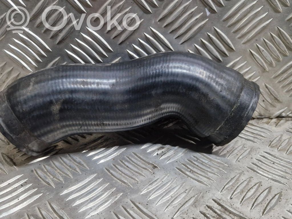 Intercooler hose/pipe