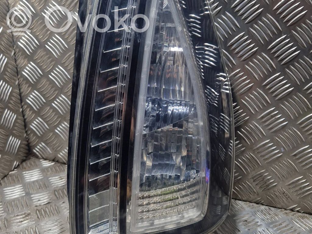 Mazda 5 Rear/tail lights 