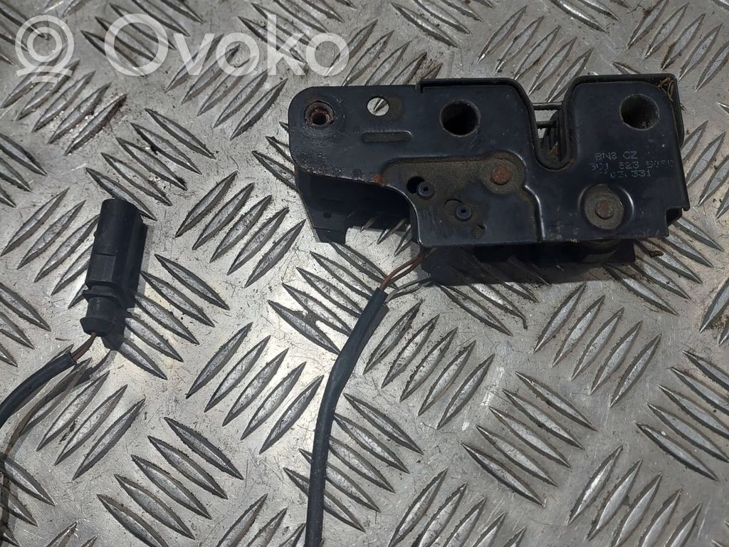 Volkswagen PASSAT B6 Engine bonnet/hood lock/catch 