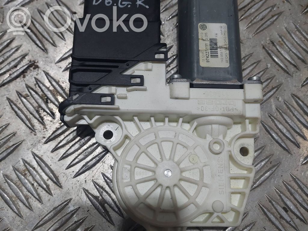 Volkswagen PASSAT B6 Motorino alzacristalli della portiera posteriore 