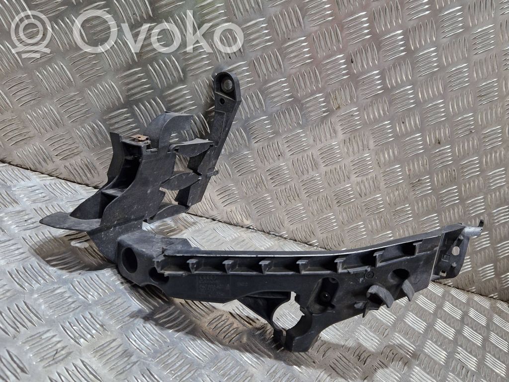 Audi A4 S4 B8 8K Halterung Scheinwerfer 