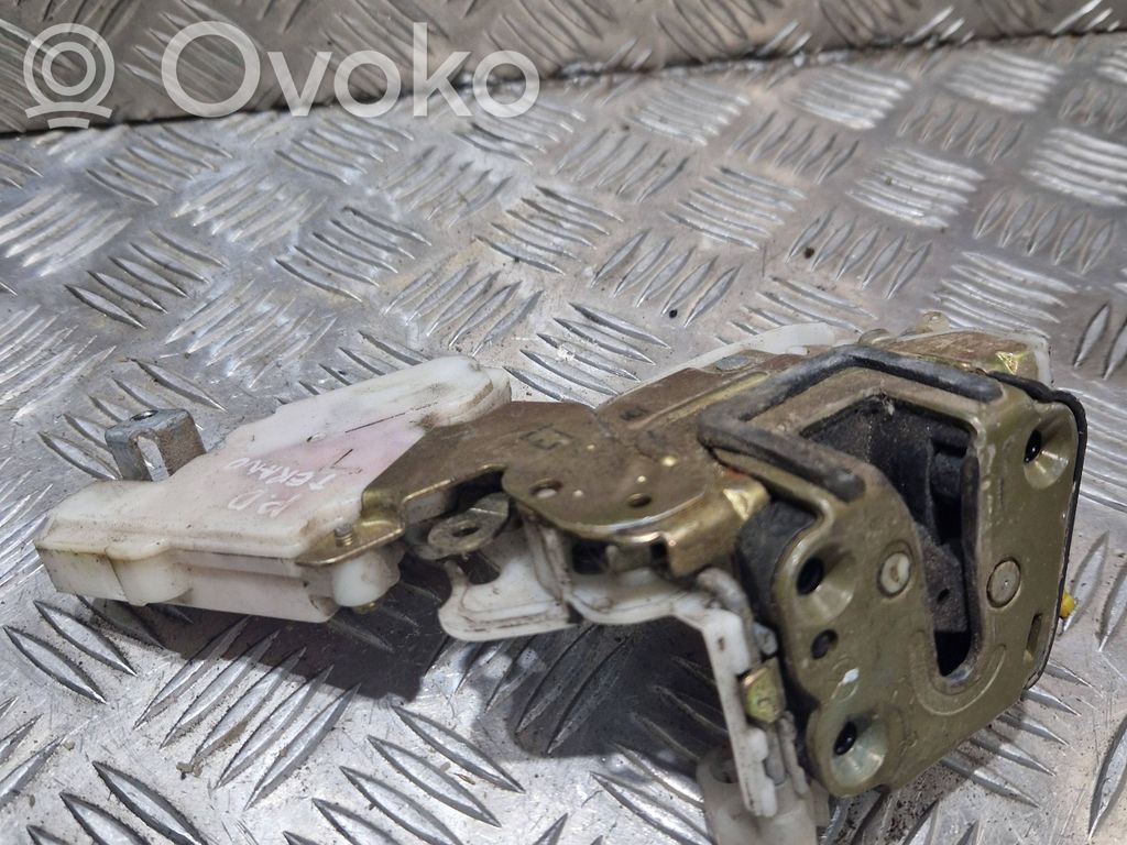 Nissan Terrano Front door lock 