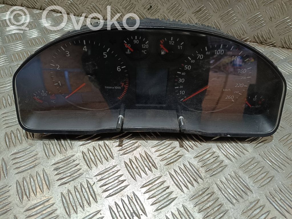 Audi A6 S6 C5 4B Vitezometru (grup de instrumente) 