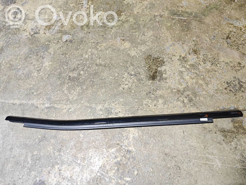 BMW iX Rivestimento modanatura del vetro della portiera posteriore 