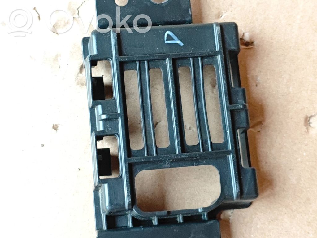 Soporte de sensor Distronic   11H907574A