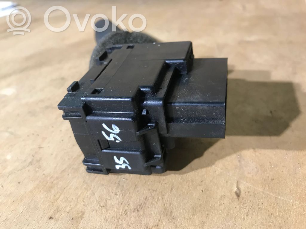 Citroen Berlingo Wiper control stalk 