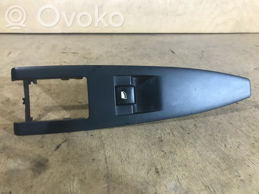 Electric window control switch   96519386
