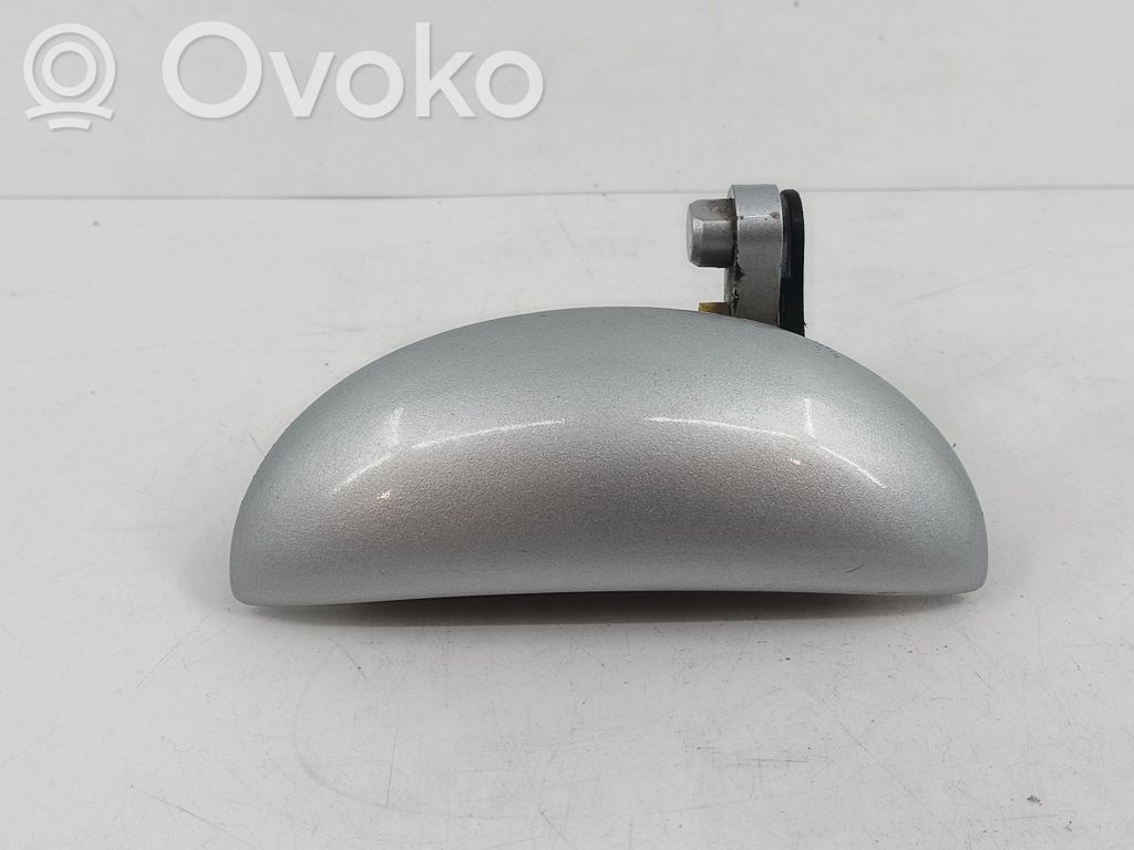 Peugeot 107 Rankena atidarymo išorinė 