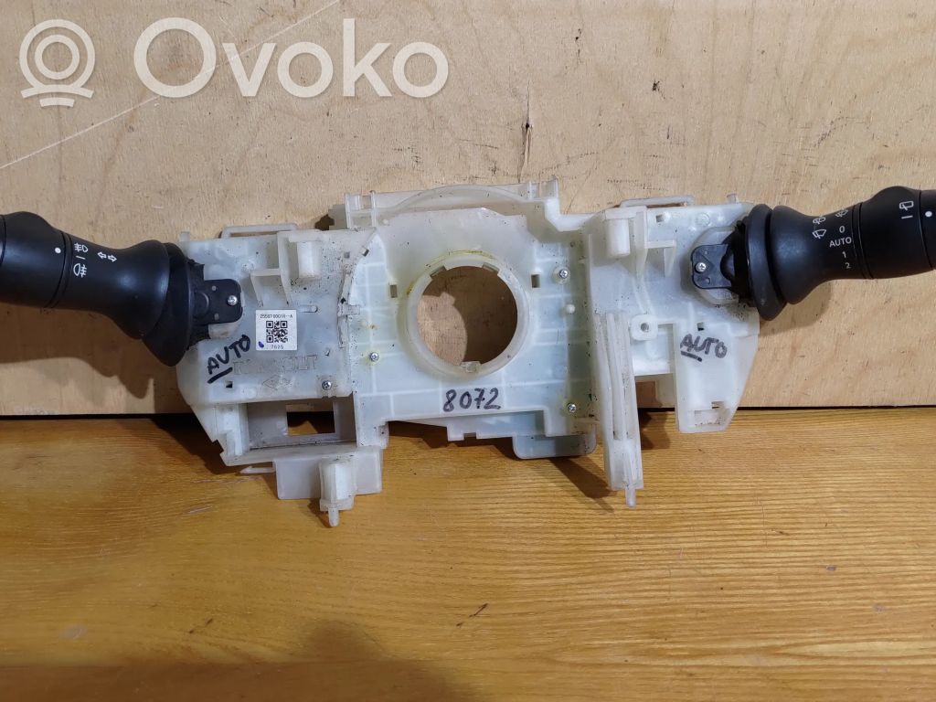 Renault Laguna III Wiper turn signal indicator stalk/switch 
