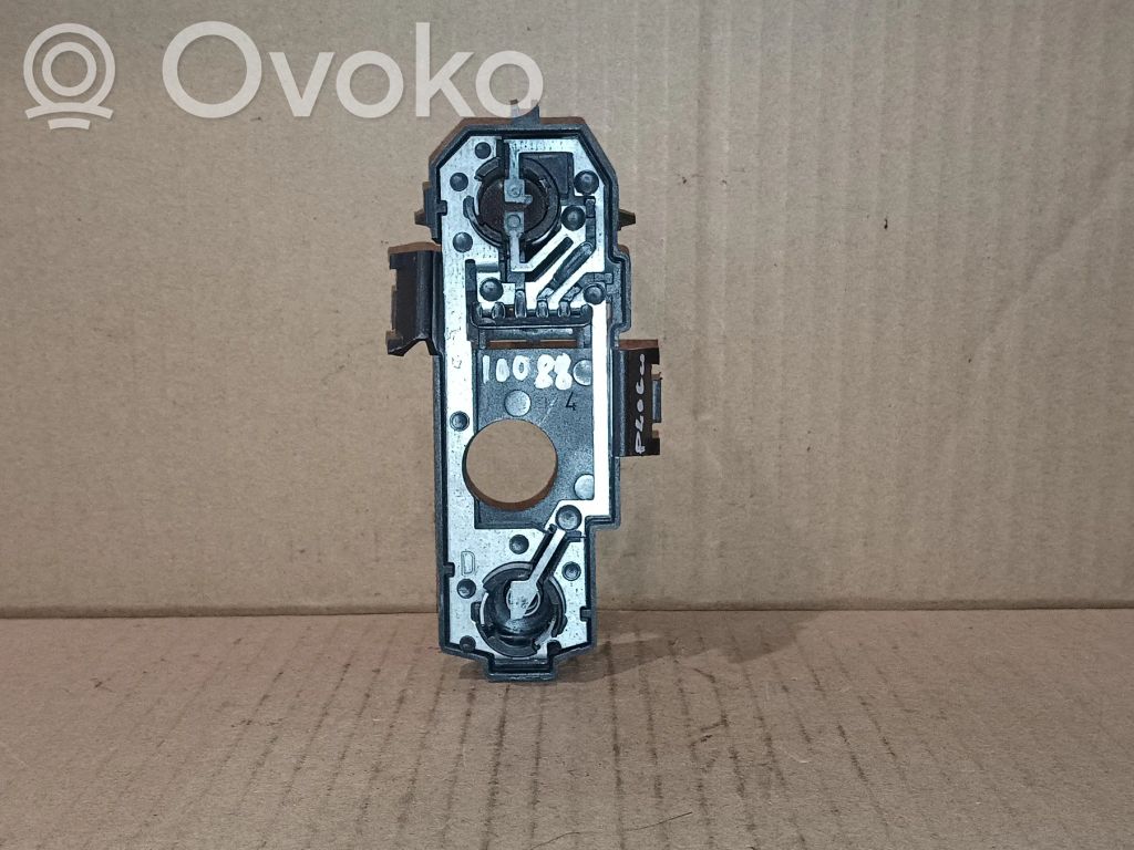 Peugeot 406 Tail light bulb cover holder 